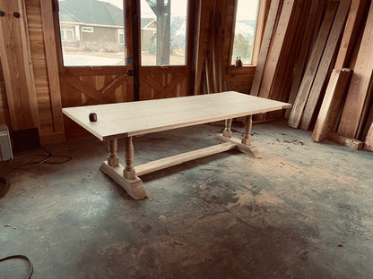 The Anne Table