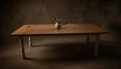 The Samantha Table